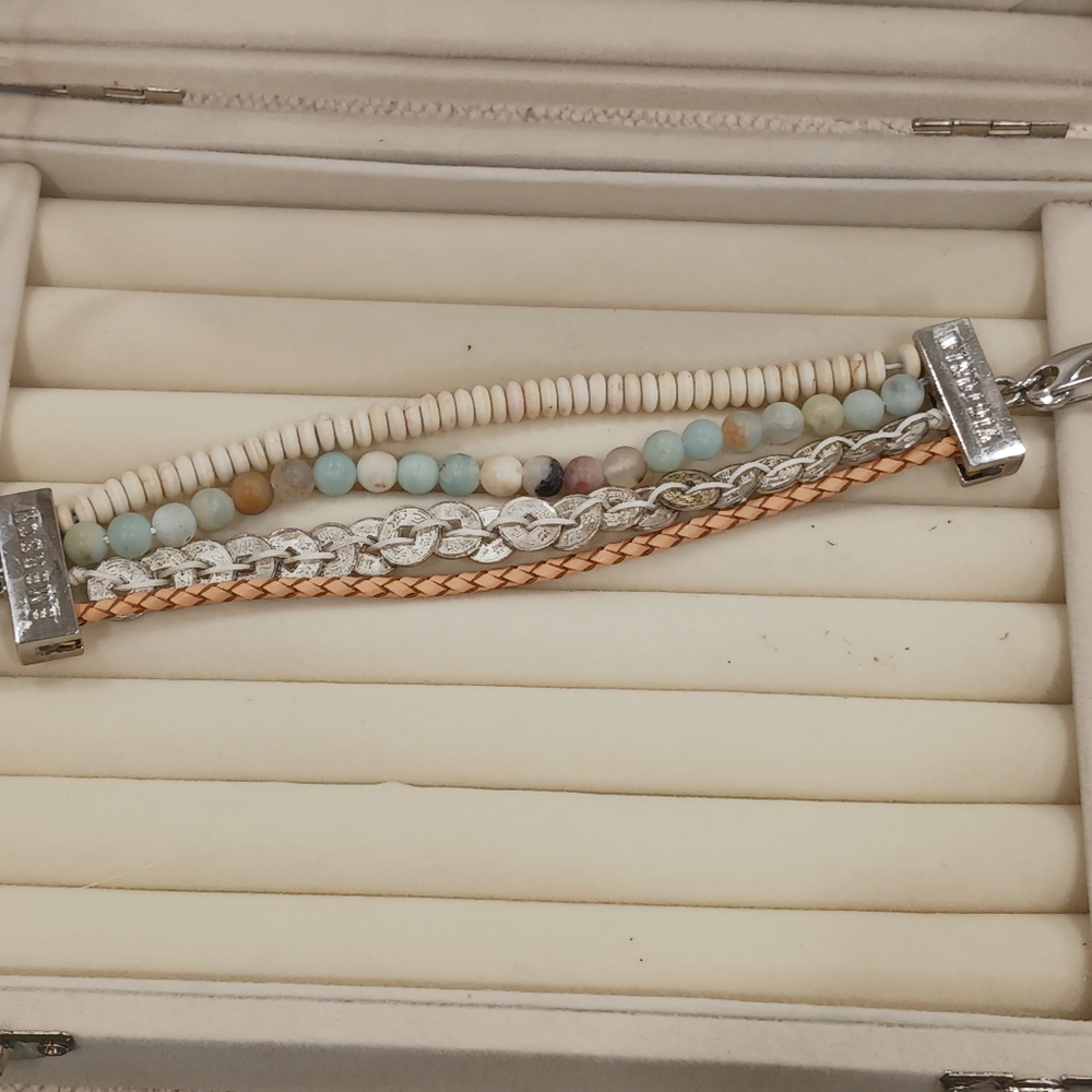 Elegant Multi-Strand Gemstone Bracelet - Picture 9 of 9